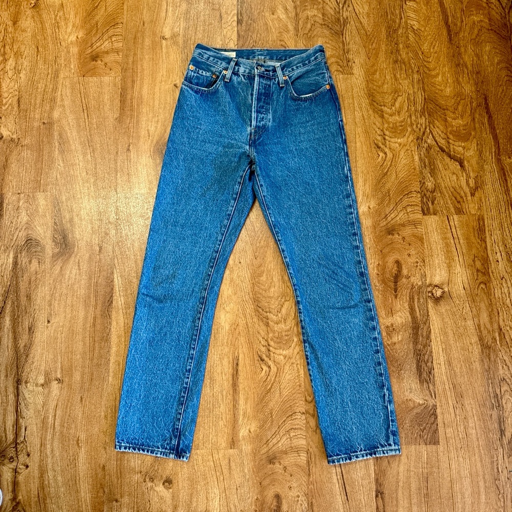 Levi's Classic Blue High-Rise Straight Jeans